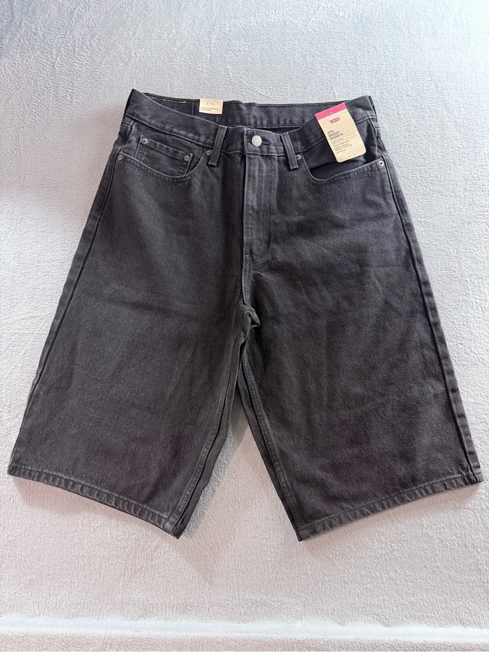 Levi’s - Men's 470 Baggy Denim Jean Shorts